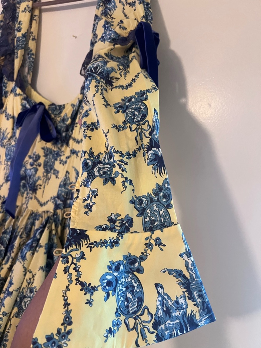 Selkie Lumiere full sleeve Baroness Gown BNWOT XXL - Picture 5 of 9